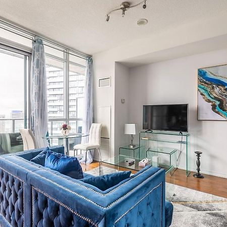 Apartmán Gorgeous 1Br W/Parking Across The Scotiabank Arena Toronto Exteriér fotografie